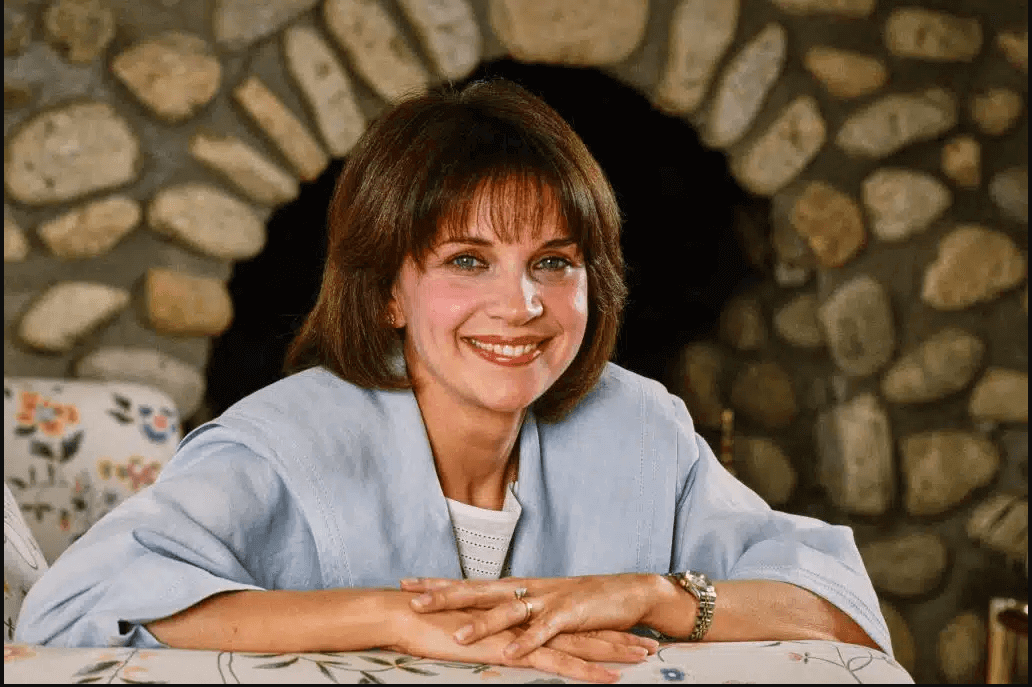 Cyndi Williams Travel Net Worth