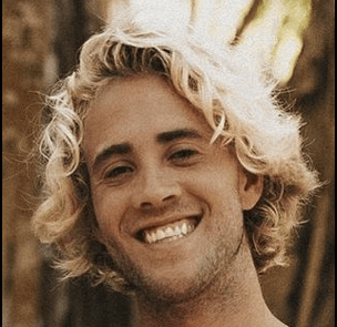 Derik Beeston Net Worth