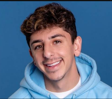 How Much Money Does FaZe Rug Have?